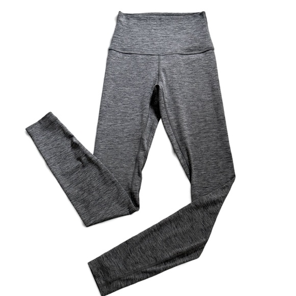 Lululemon Women’s Grey Leggings! Size 2! - Picture 4 of 8